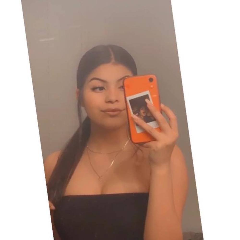 Meet your Posher, Kassandra